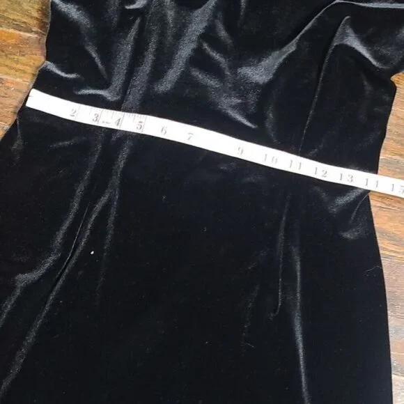 Vintage 80s Wednesday Vampy Black Velour Lace Dress - Picture 10 of 13